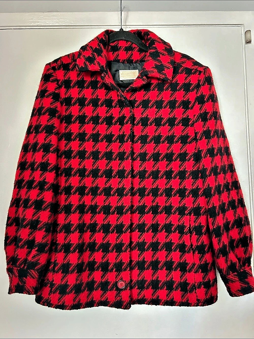 Vintage Pendleton Wool Cruiser Wool Houndstooth Jacket in Red & Black Size 8